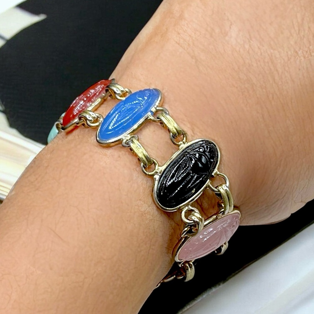 🌺Vintage Large Gemstone Scarab Bracelet - Picture 3 of 9